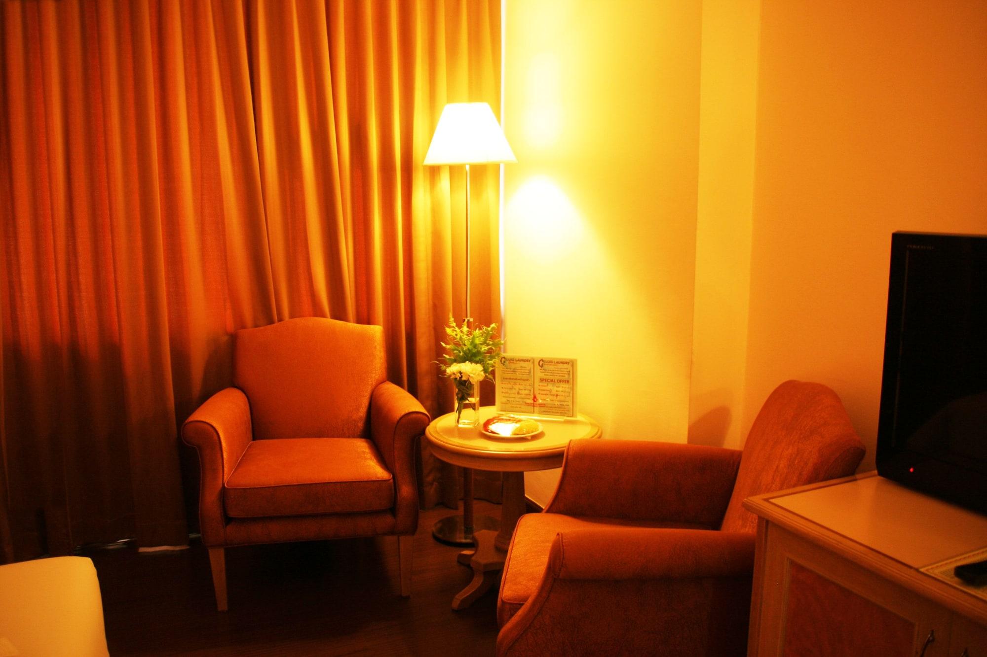 Grand Tower Inn Rama 6 Бангкок Екстер'єр фото