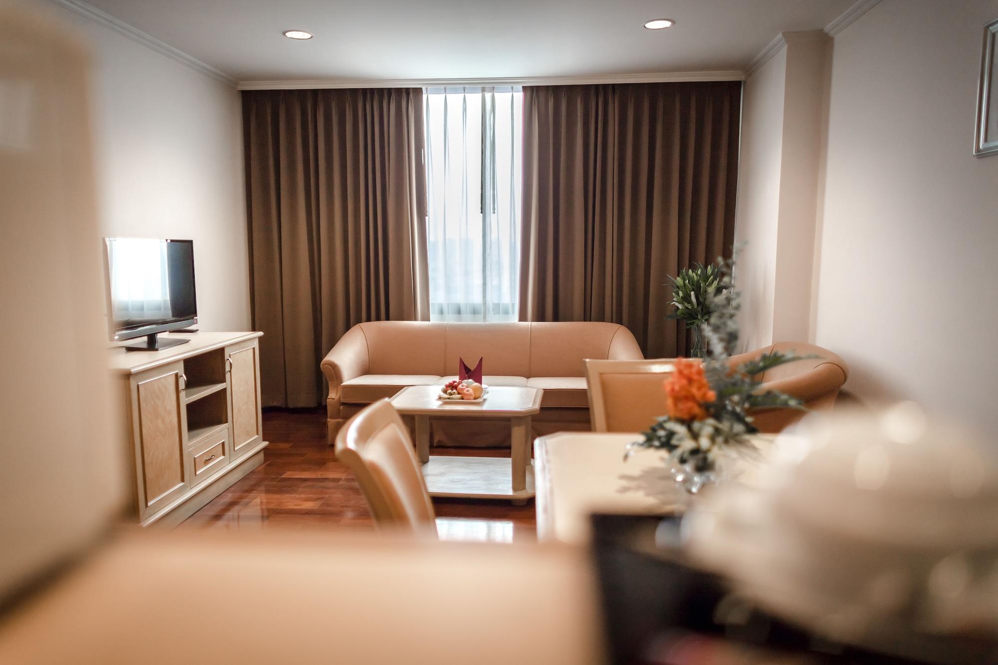 Grand Tower Inn Rama 6 Бангкок Екстер'єр фото