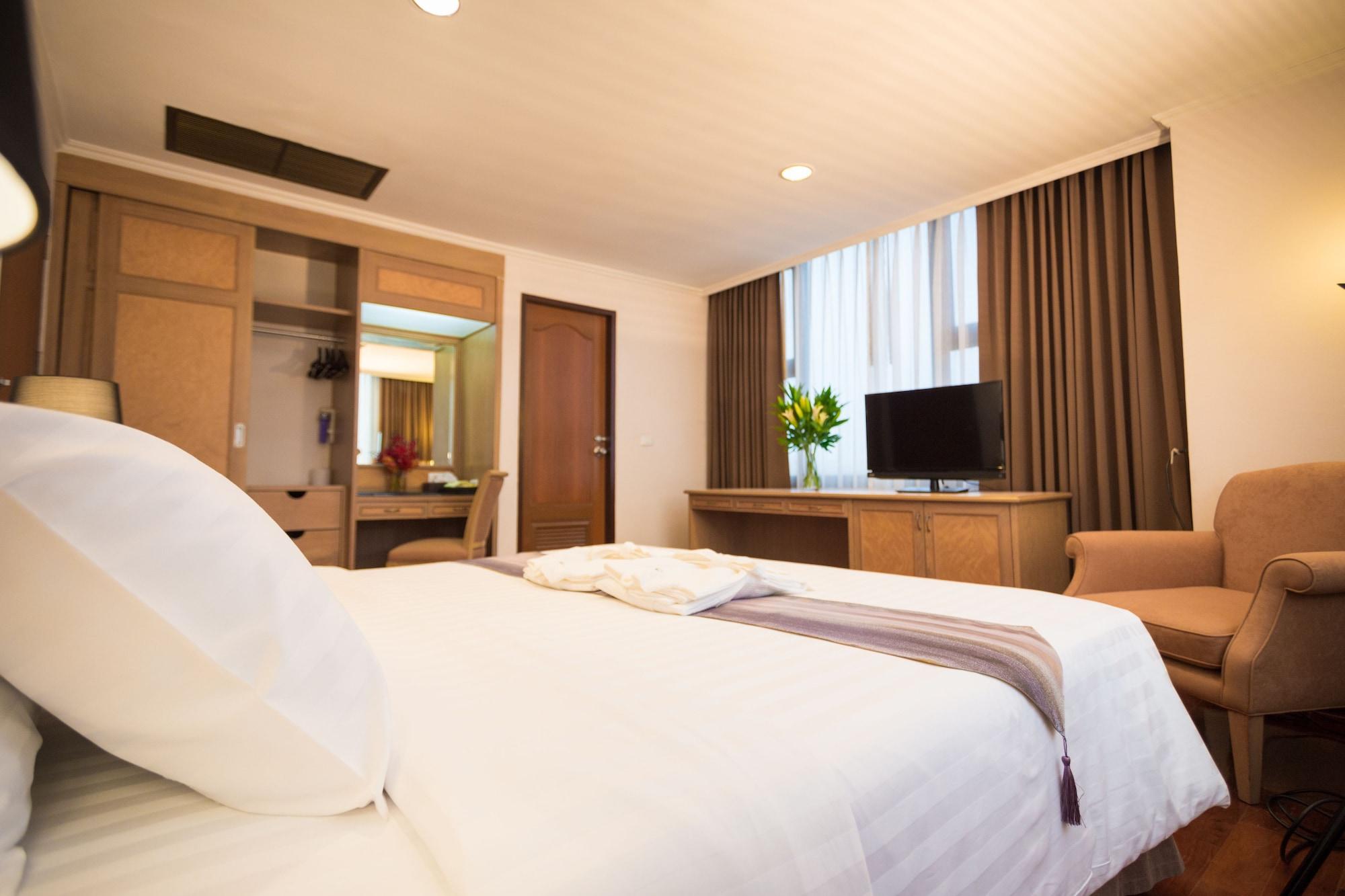 Grand Tower Inn Rama 6 Бангкок Екстер'єр фото