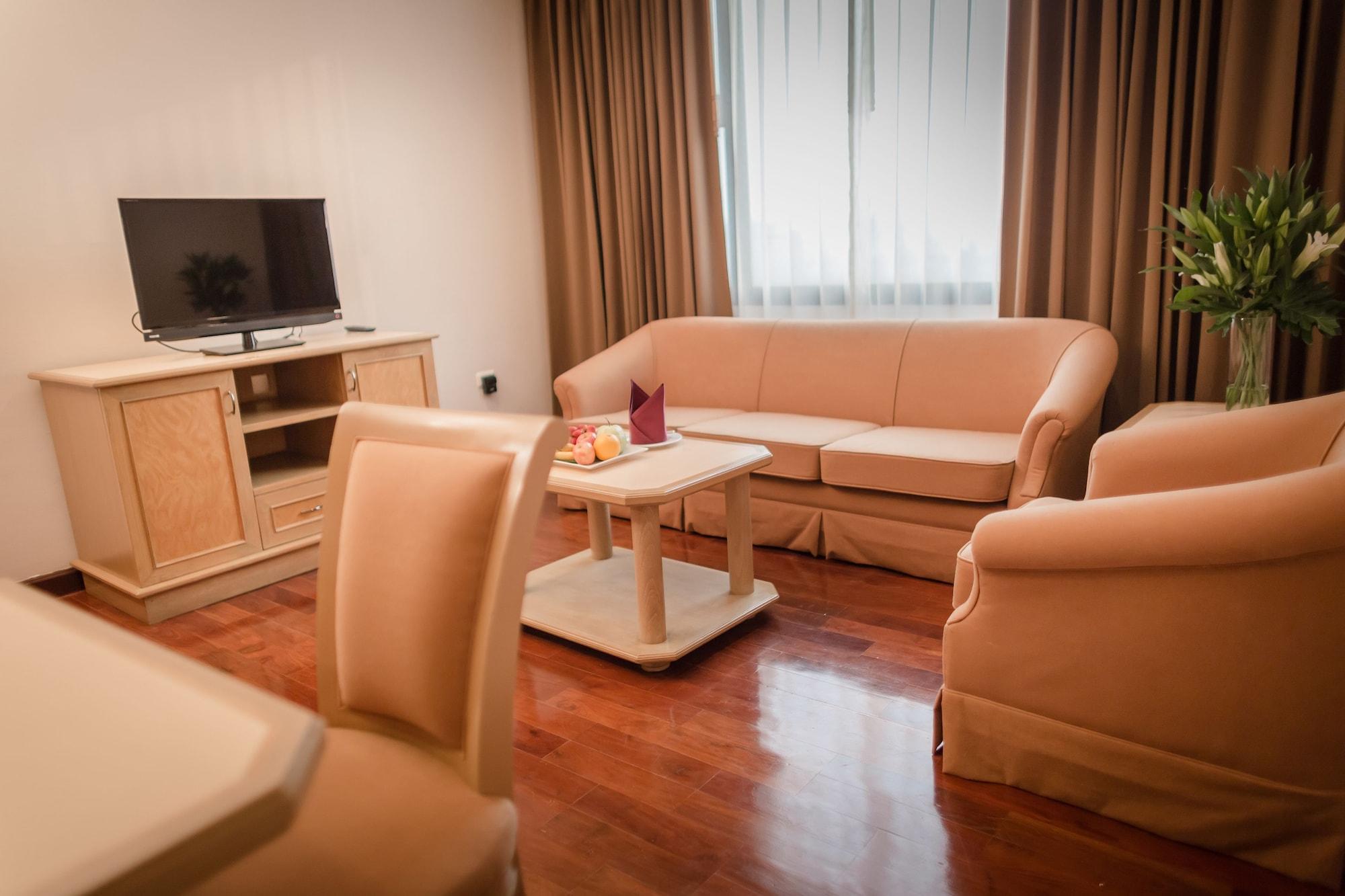 Grand Tower Inn Rama 6 Бангкок Екстер'єр фото