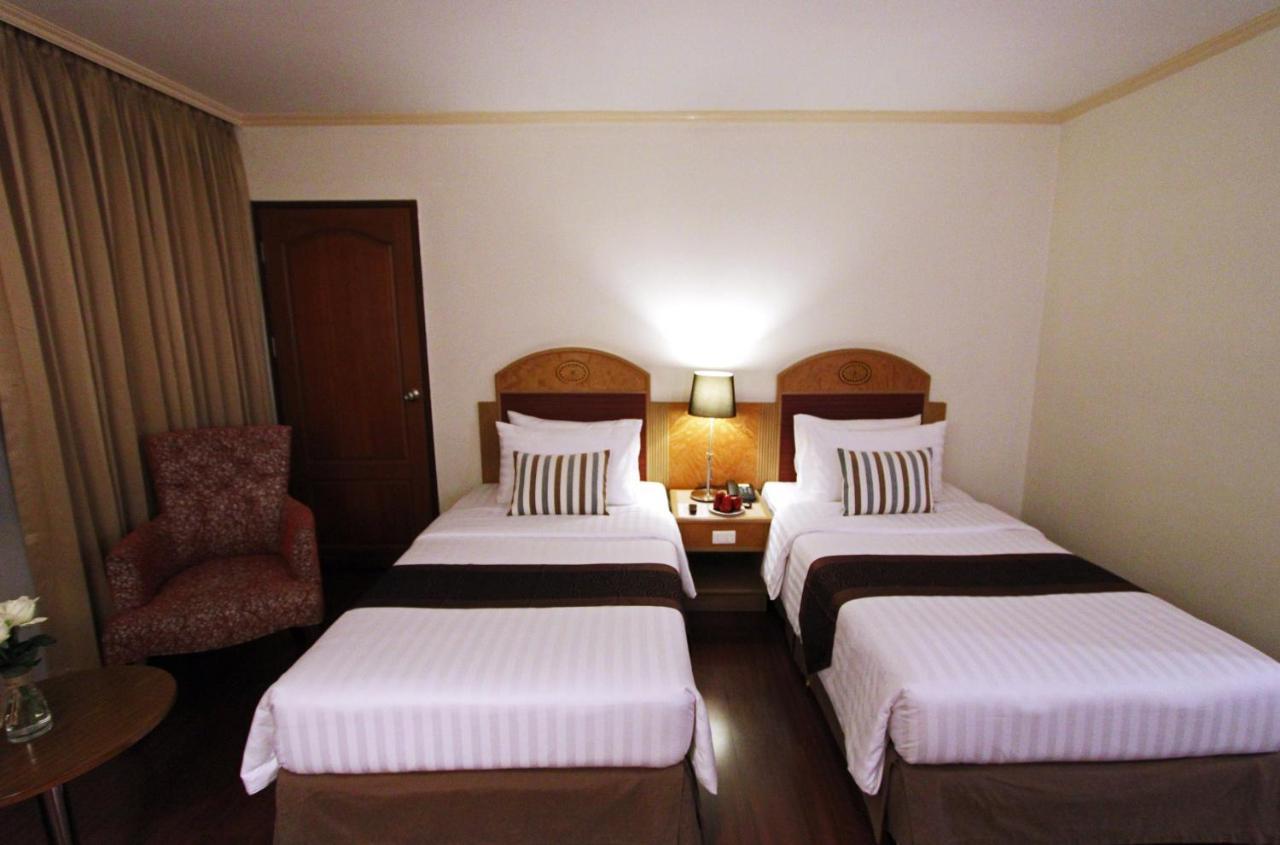 Grand Tower Inn Rama 6 Бангкок Екстер'єр фото